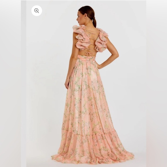 MAC DUGGAL
Pink Ruffle Tiered Floral Cut-Out Chiffon Gown size 10 NWT - Picture 4 of 9